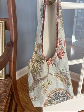 Reversible Floral Pattern Light Blue Shoulder Bag